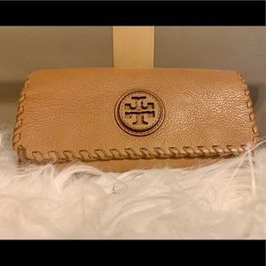 Tory Burch wallet